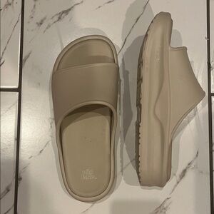 Wild Fable Platform Cream/tan  Slide